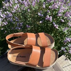 Dirty Laundry Platform Sandals Size 8